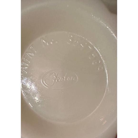 Vintage Fenton custard uranium glass candle stick holder - Picture 8 of 10